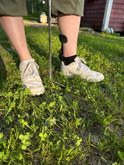 A side view of a person wearing the Strapless Step Smart Brace
